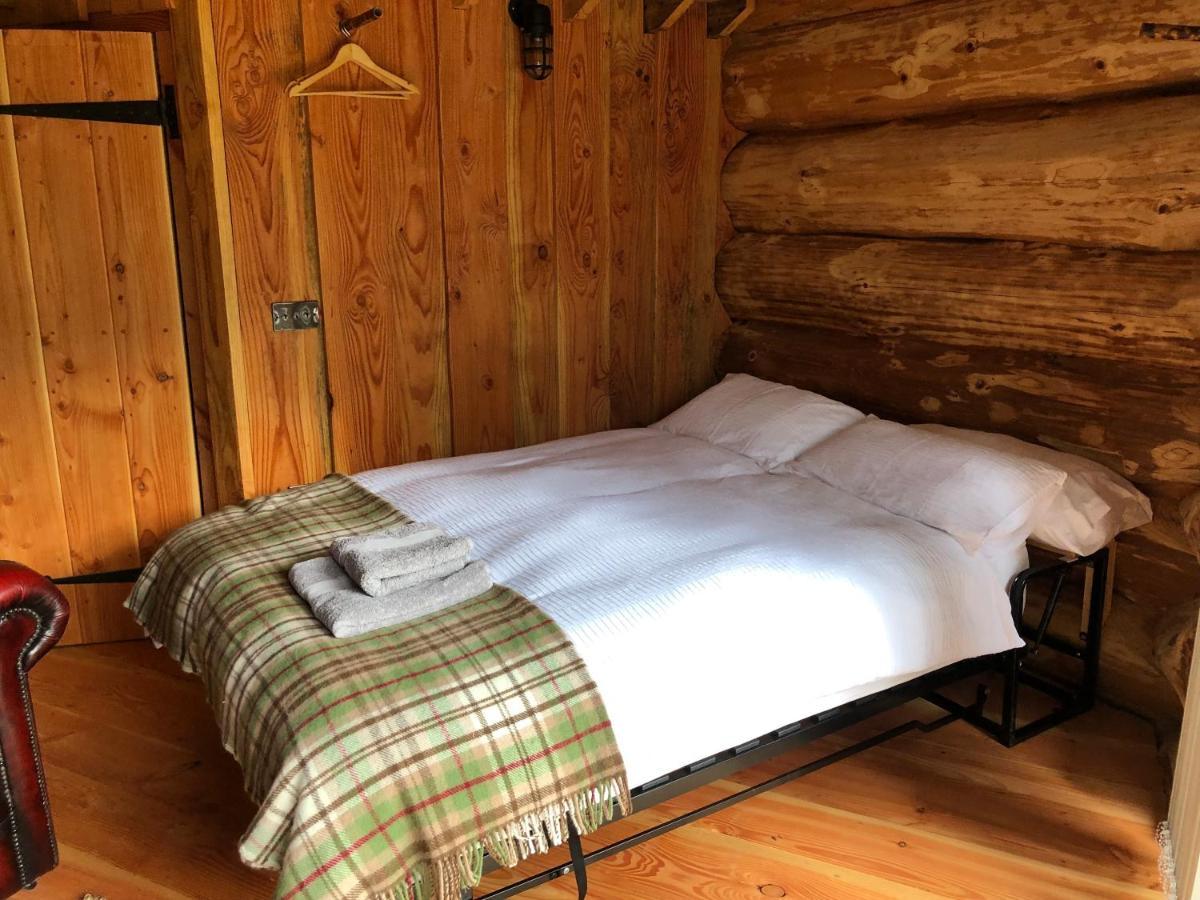 Вилла Coed Y Marchog Woodland Retreat Херефорд Экстерьер фото
