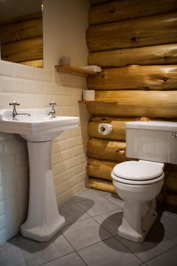 Вилла Coed Y Marchog Woodland Retreat Херефорд Экстерьер фото
