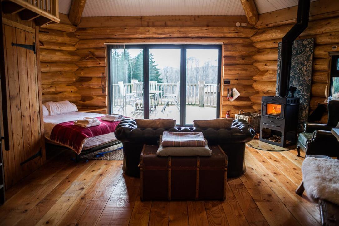 Вилла Coed Y Marchog Woodland Retreat Херефорд Экстерьер фото