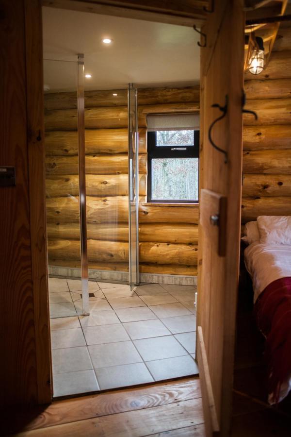 Вилла Coed Y Marchog Woodland Retreat Херефорд Экстерьер фото